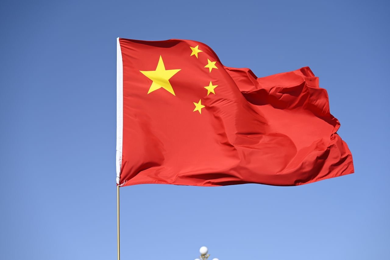 Air Encounter, Resupply Missions and Disputed Charts Intensify Manila–Beijing Standoff